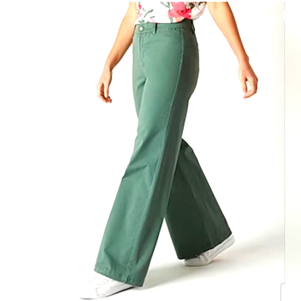 🆕️ Liz Claiborne wide leg pants
